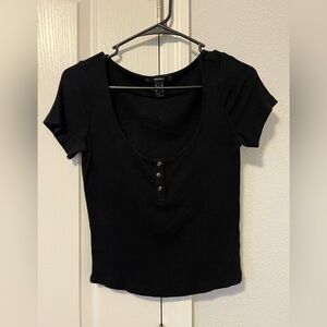 Forever 21 Ribbed Cropped T Shirt with Buttons Black Size S